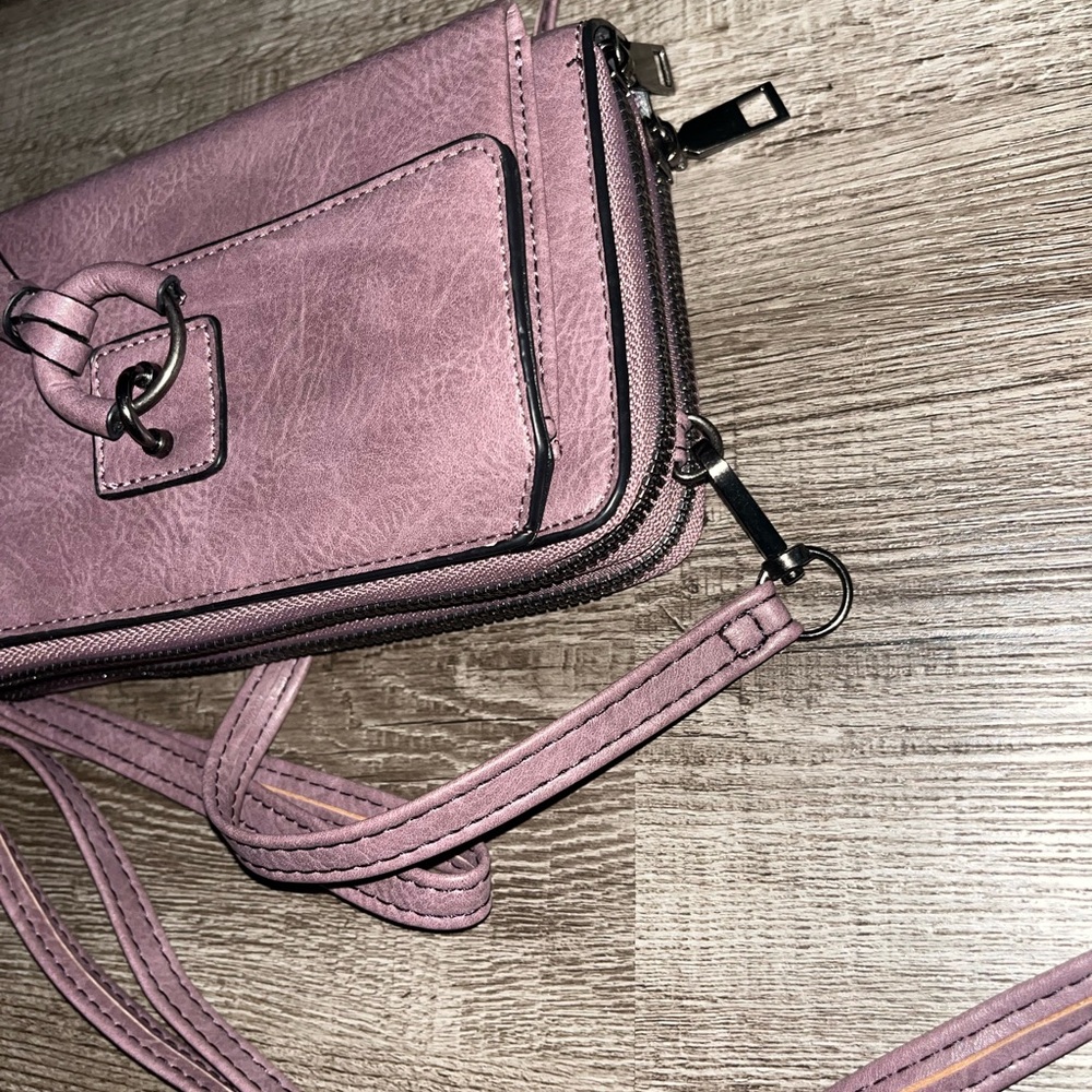 Elegant lavender Crossbody Bag - Picture 2 of 9
